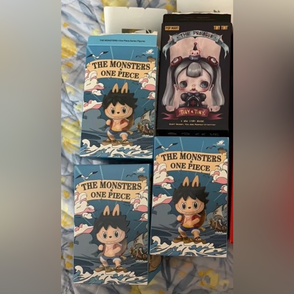 Bundle Labubu The Monsters x One Piece and Tiny Tiny The Prologue